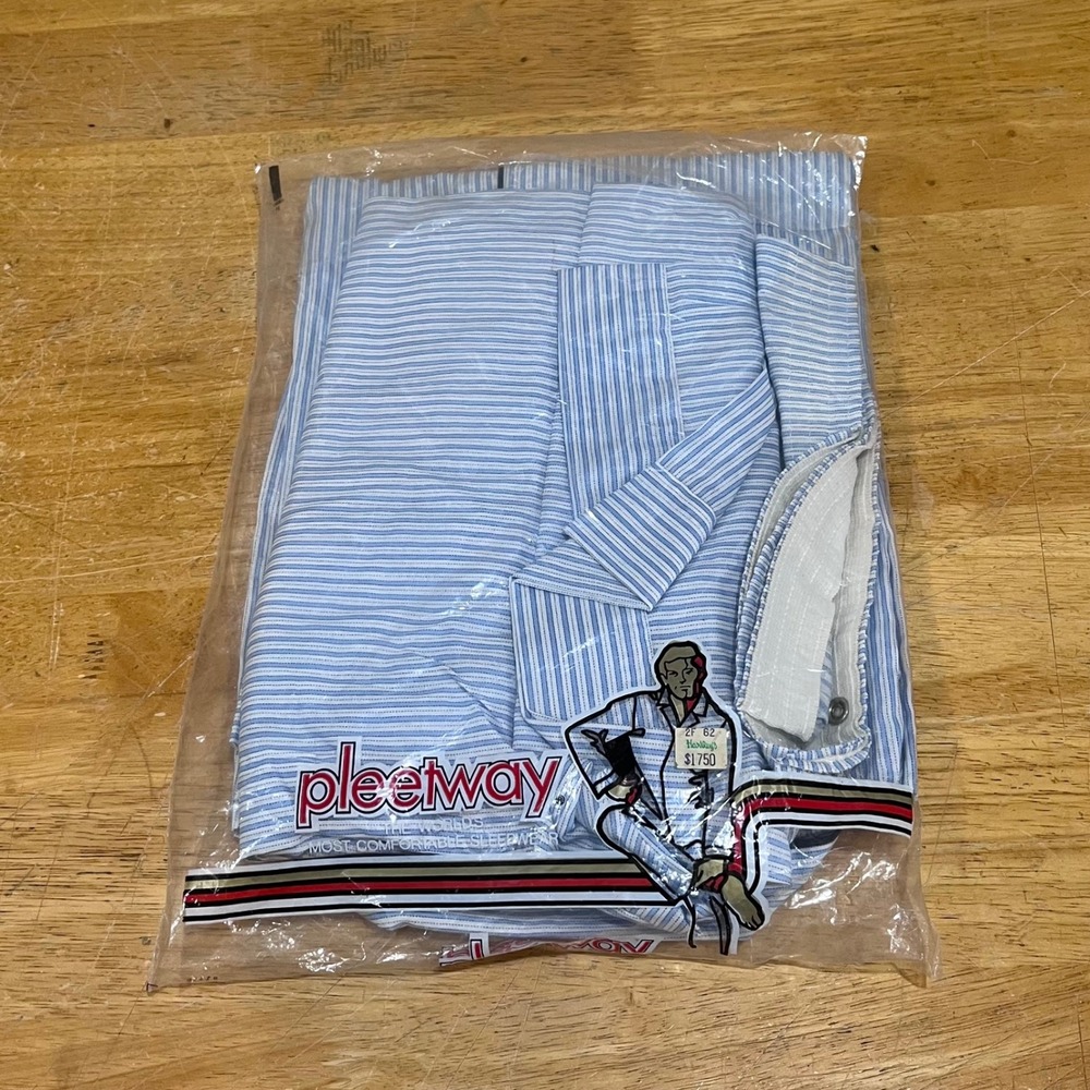 Vtg Pleetway Pajamas Mens Large Blue Pinstripe NIP‎ Deadstock 60s 70s Sleepwear